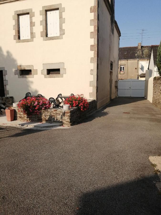 Le casse noisettes Hotel Gourin Eksteriør billede